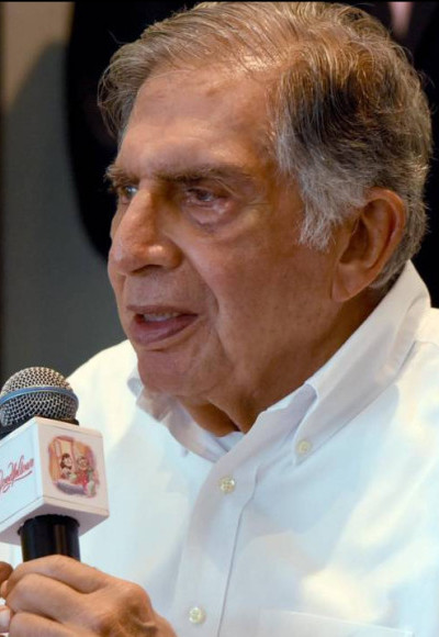 രത്തൻ ടാറ്റ അന്തരിച്ചു