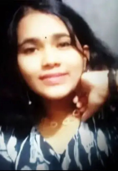 പാമ്പ് കടിച്ചത് അറിഞ്ഞില്ല ; പതിനാറുകാരിക്ക് ദാരുണാന്ത്യം