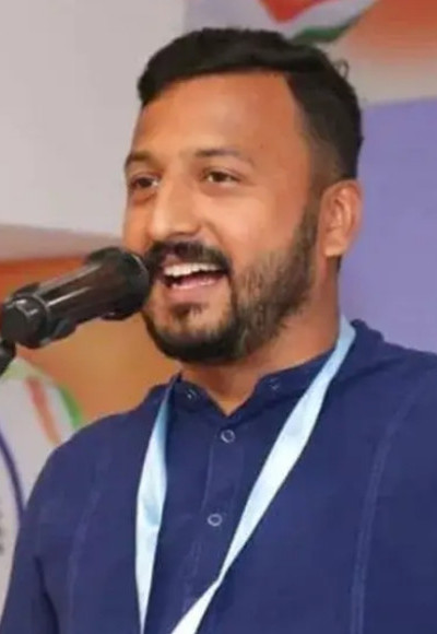 ലൈംഗിക ബന്ധത്തിന് ശേഷം വിവാഹ വാഗ്ദാനത്തില്‍ നിന്ന് പിന്മാറി ; നിര്‍ബന്ധിച്ച്‌ മരുന്ന് കഴിപ്പിച്ചു ; രാഹുലിനെതിരെ ഗുരുതര വെളിപ്പെടുത്തലുമായി യുവതി