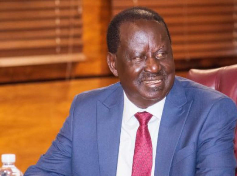 മുൻ കെനിയൻ പ്രധാനമന്ത്രി റെയ്ല ഒഡിങ്ക കൂത്താട്ടുകുളത്ത് ഹൃദയാഘാതത്തെ തുടർന്ന് അന്തരിച്ചു.