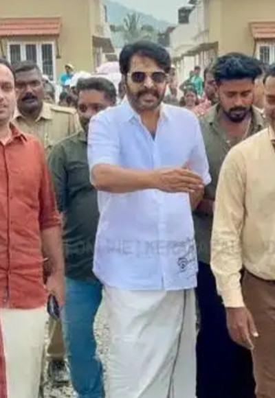 സിപിഎം ജില്ലാ സെക്രട്ടറിയോട് മാറിനില്‍ക്കാൻ പറഞ്ഞു ; നടൻ മമ്മൂട്ടിക്കെതിരെ സൈബര്‍ ആക്രമണം