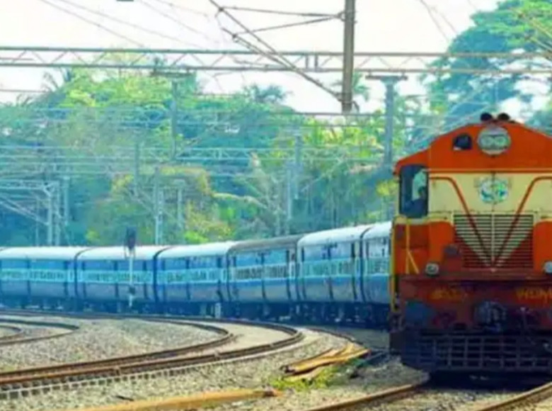 ട്രെയിൻ ടിക്കറ്റ് ബുക്കിംഗ് ഇനി മിന്നല്‍ വേഗത്തില്‍ ; 40 വര്‍ഷം പഴക്കമുള്ള ടിക്കറ്റ് സിസ്റ്റം മാറുന്നു, പുതിയ റിസര്‍വേഷൻ സംവിധാനത്തിലേക്ക് ഇന്ത്യൻ റെയില്‍വേ