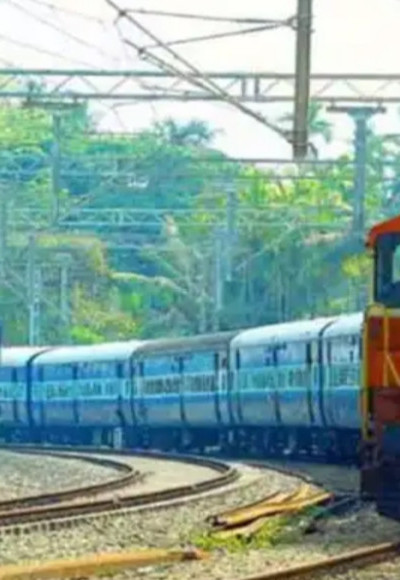ട്രെയിൻ ടിക്കറ്റ് ബുക്കിംഗ് ഇനി മിന്നല്‍ വേഗത്തില്‍ ; 40 വര്‍ഷം പഴക്കമുള്ള ടിക്കറ്റ് സിസ്റ്റം മാറുന്നു, പുതിയ റിസര്‍വേഷൻ സംവിധാനത്തിലേക്ക് ഇന്ത്യൻ റെയില്‍വേ
