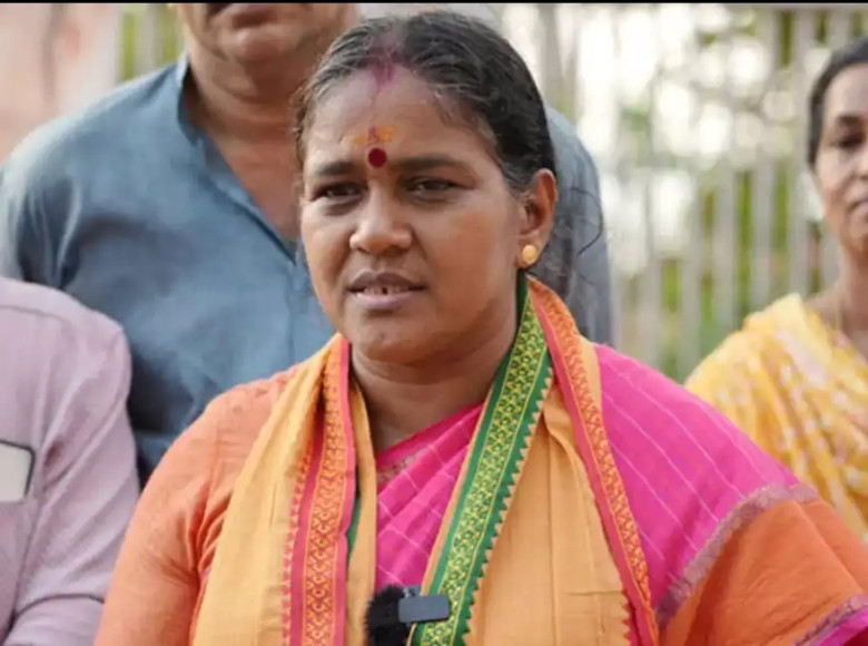 തോന്നിവാസം ചെയ്താ അടിച്ച്‌ പണി ഞാൻ തീര്‍ക്കും ; ബിജെപി പ്രവര്‍ത്തക ബിന്ദുവിനെതിരെ ഭീഷണിയുമായി ശോഭാ സുരേന്ദ്രൻ