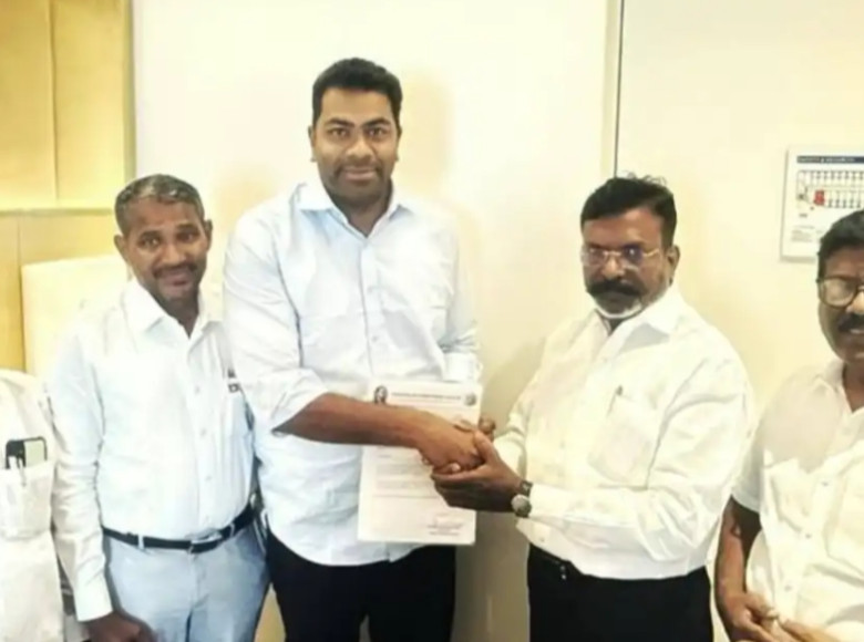 മുഖ്യമന്ത്രി പദത്തിനായി കേവലഭൂരിപക്ഷം ഉറപ്പിച്ച്‌ വിജയ് ; നിരുപാധിക പിന്തുണ അറിയിക്കുന്ന കത്ത് കൈമാറി വിസികെ