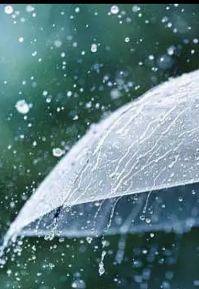 അറബിക്കടലില്‍ ന്യൂനമര്‍ദം. ഇന്നും ഒറ്റപ്പെട്ട ശക്തമായ മഴ ; ഒമ്പത് ജില്ലകളില്‍ യെല്ലോ അലേര്‍ട്ട്
