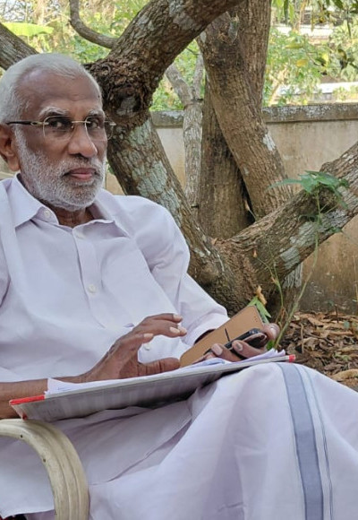 എഴുപതിൽ വിരിഞ്ഞ അക്ഷരവസന്തം; അഞ്ച് വർഷത്തിനിടെ അഞ്ച് പുസ്തകങ്ങളുമായി പി. എസ്. എ. ലത്തീഫ്
