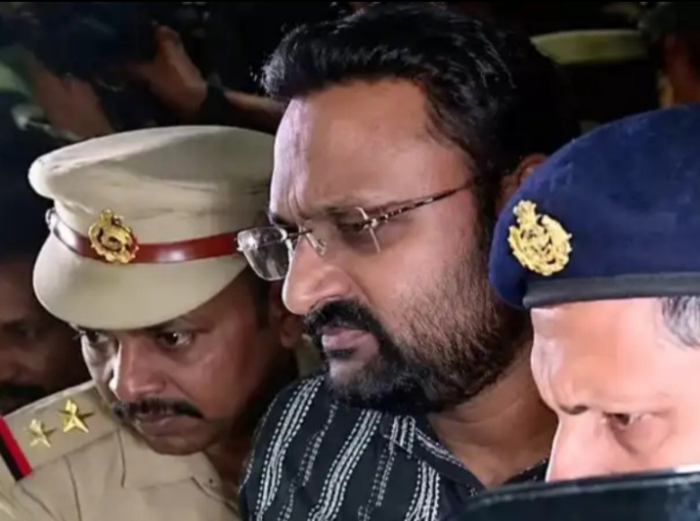 വീട്ടില്‍ നിന്ന് അനധികൃത മദ്യശേഖരം പിടികൂടിയ കേസ് : ആന്റോ അഗസ്റ്റിന് ജാമ്യമില്ല